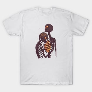 Skeleton embrace T-Shirt